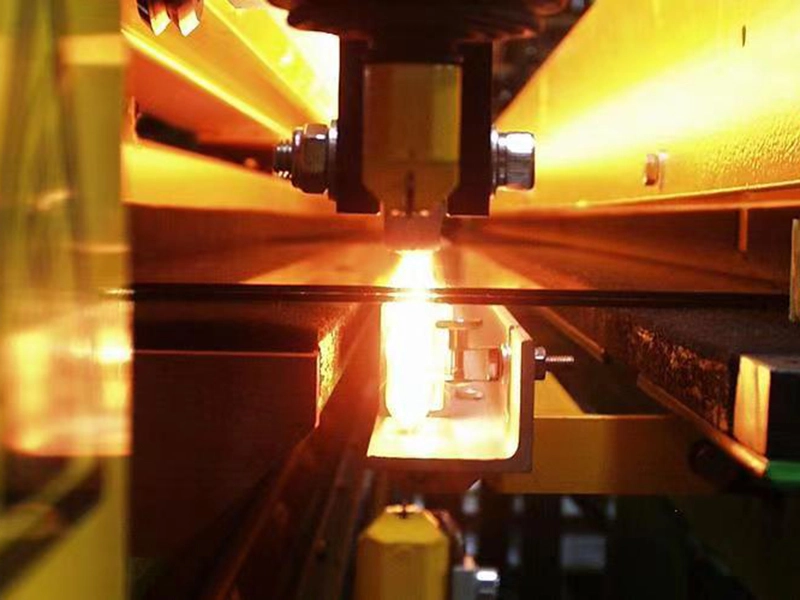 Glass tempering preheating lamp